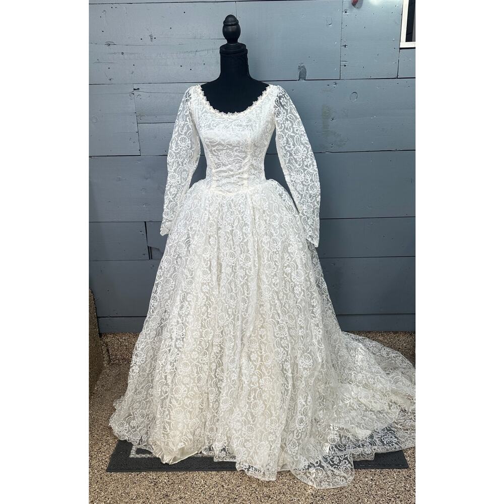 Vintage 1950's Lace Wedding Dress
